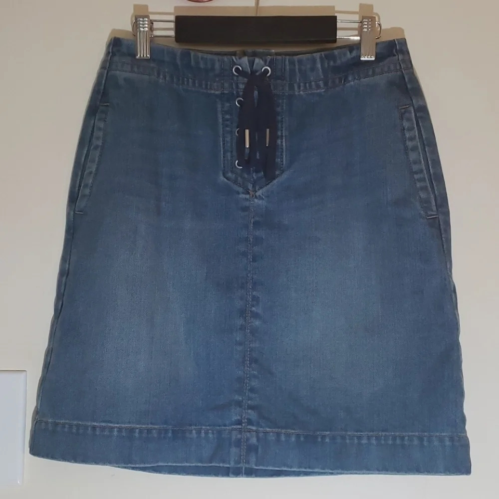 FinaL Sale Ann Taylor Loft Denim Skirt with Front Tie Detail - Picture 2 of 9
